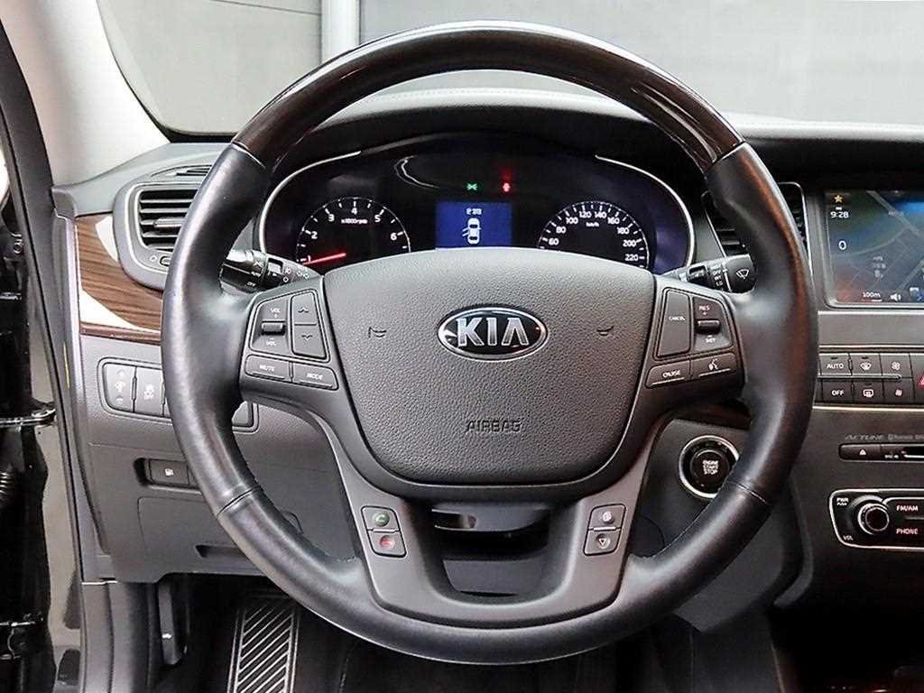 KIA K7 - Vista 9