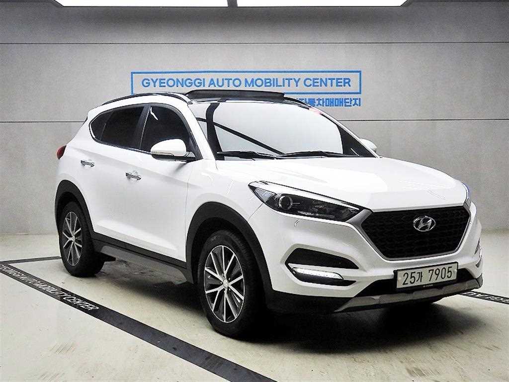 HYUNDAI Tucson 2017 Blanco - Importación desde Corea - HF Imports Iquique - Foto 1