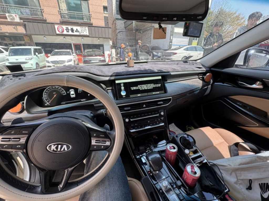 KIA K7 - Vista 4