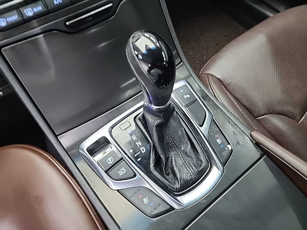 HYUNDAI Grandeur - Vista 8