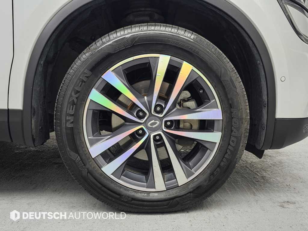 SAMSUNG QM6 - Vista 5