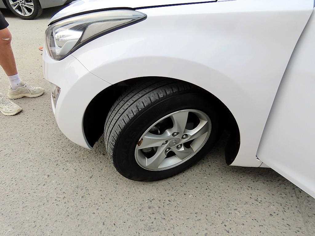 HYUNDAI Avante 2014 Blanco - Importación desde Corea - HF Imports Iquique - Foto 19