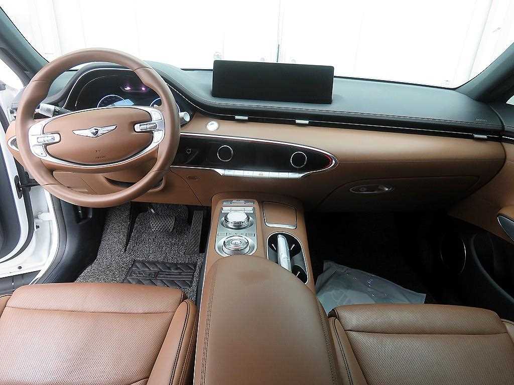 Genesis GV70 - Vista 9