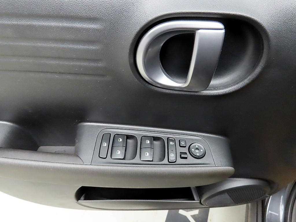 HYUNDAI Casper - Vista 11