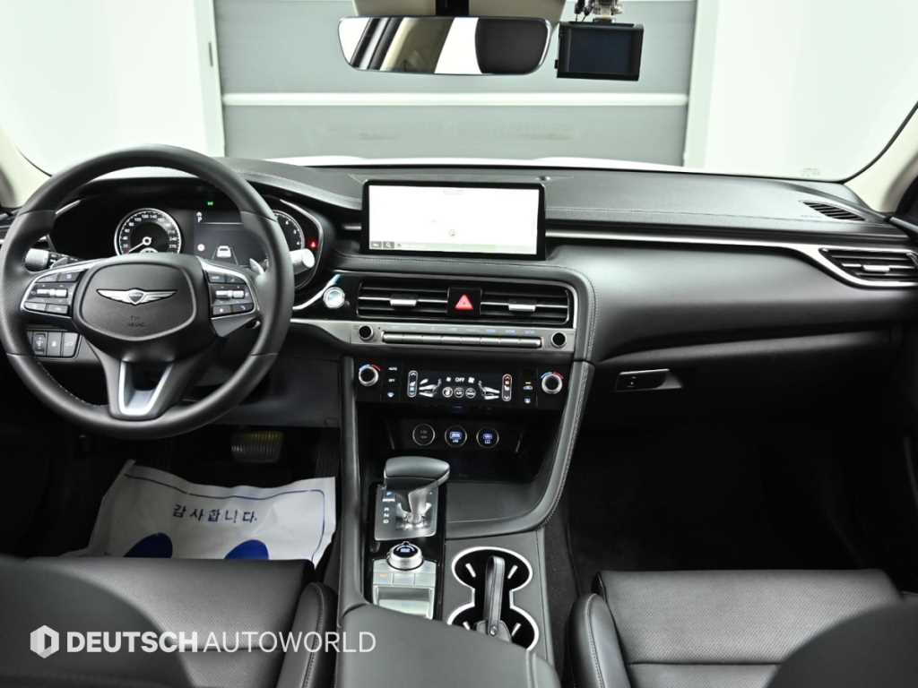 Genesis G70 - Vista 7