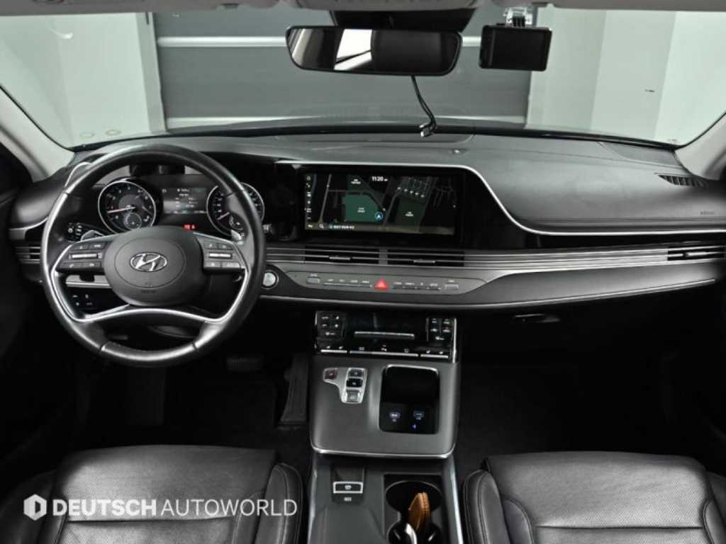 HYUNDAI Grandeur - Vista 7