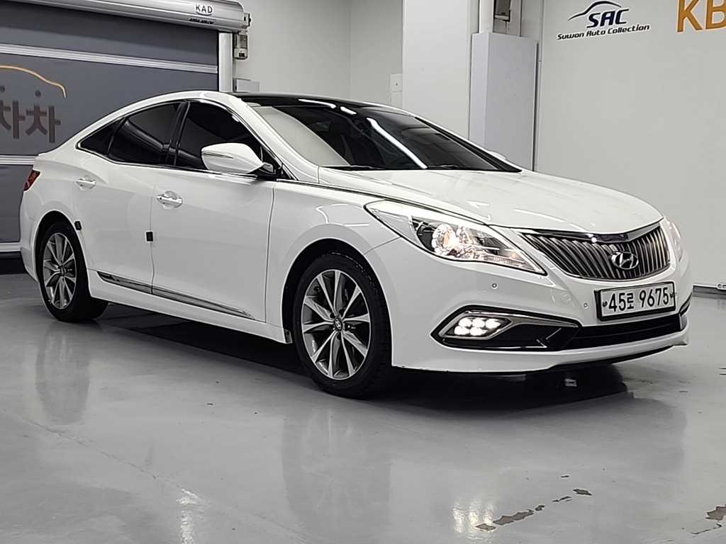 HYUNDAI Grandeur - Vista 4