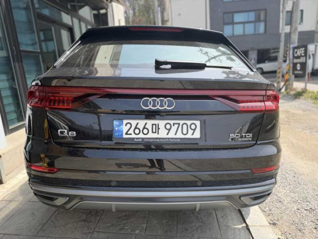 Audi Q8 - Vista 4