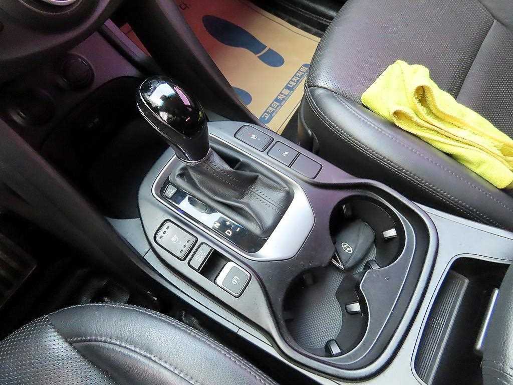 HYUNDAI Santa Fe - Vista 10