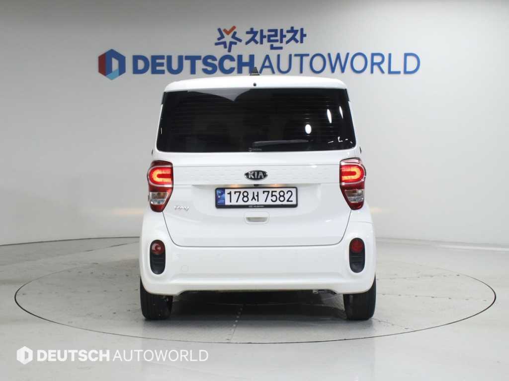 KIA Ray - Vista 4