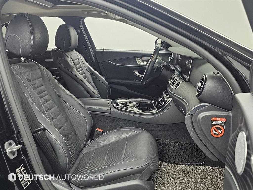 Mercedes Benz E class - Vista 10