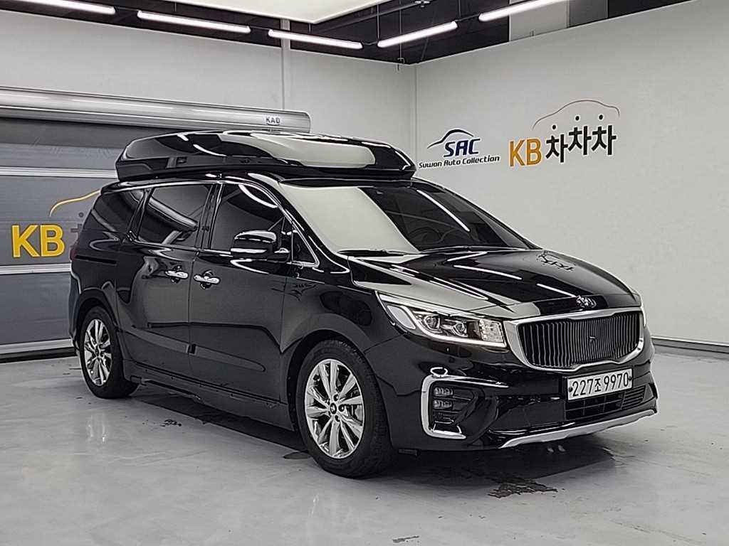 KIA Carnival - Vista 4