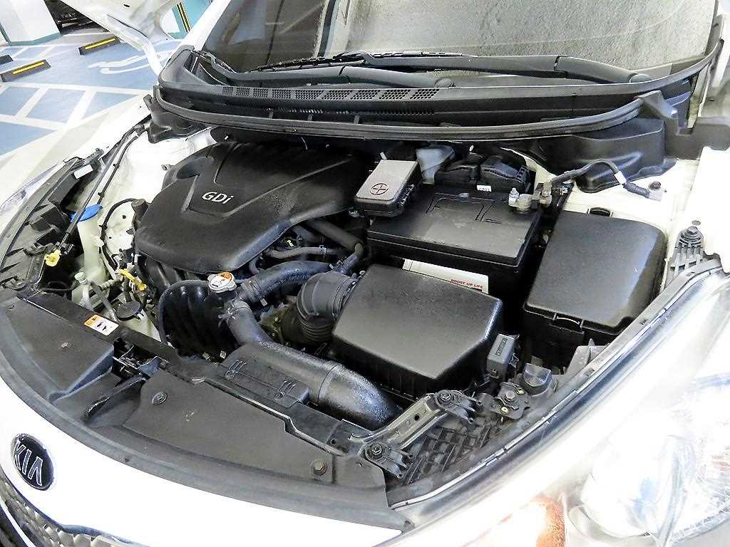 KIA K3 2013 Blanco - Importación desde Corea - HF Imports Iquique - Foto 18