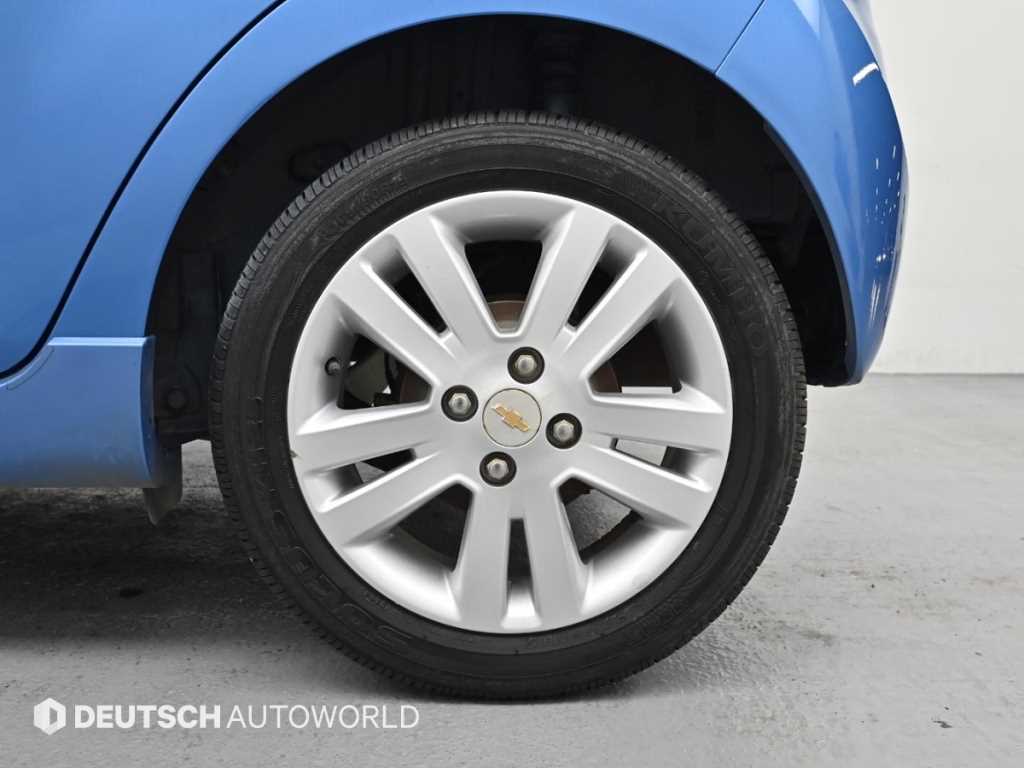 Chevrolet Spark - Vista 5