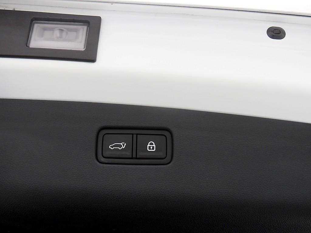 Genesis GV70 - Vista 6