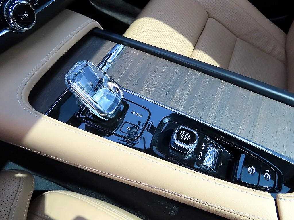 Volvo S90 - Vista 11