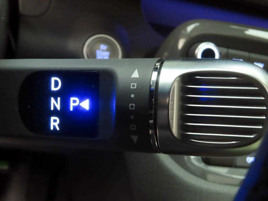 HYUNDAI Casper - Vista 10