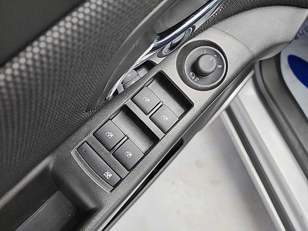 Chevrolet Cruise 2014 Plateado - Importación desde Corea - HF Imports Iquique - Foto 17