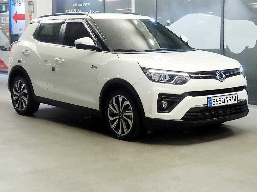 Ssangyong Tivoli 2020 Blanco - Importación desde Corea - HF Imports Iquique - Foto 1