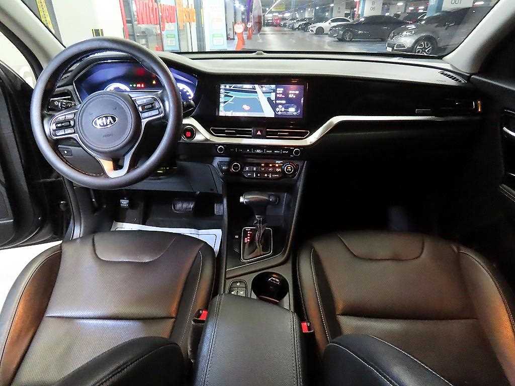 KIA Niro - Vista 10