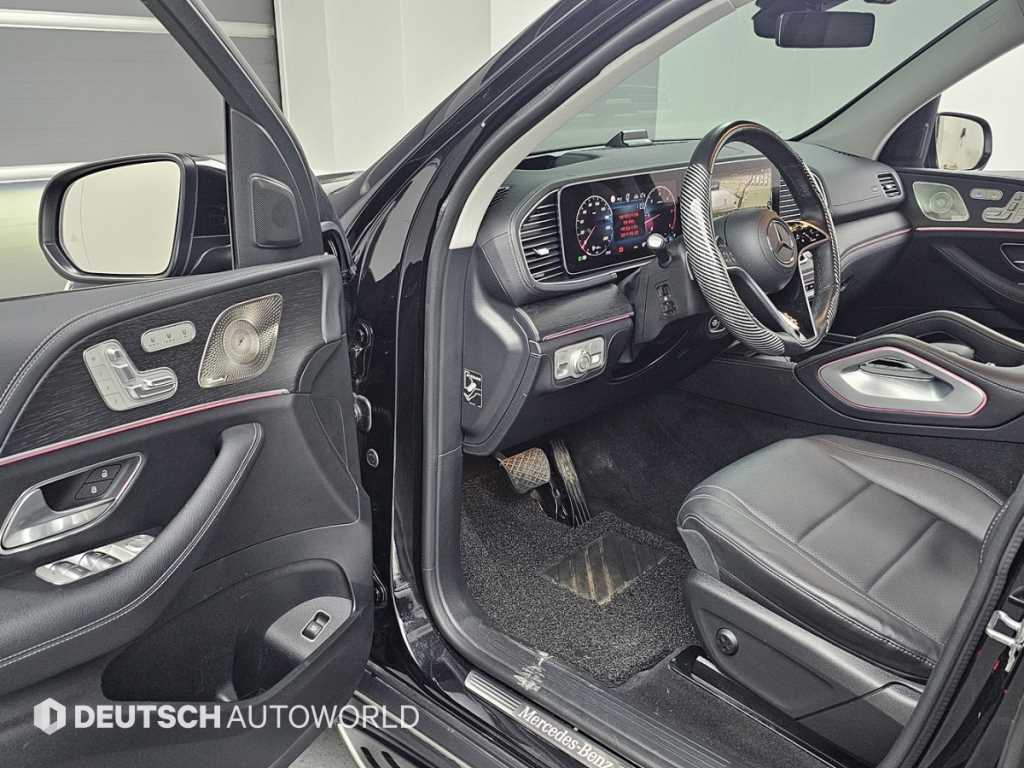 Mercedes Benz GLE Class - Vista 11