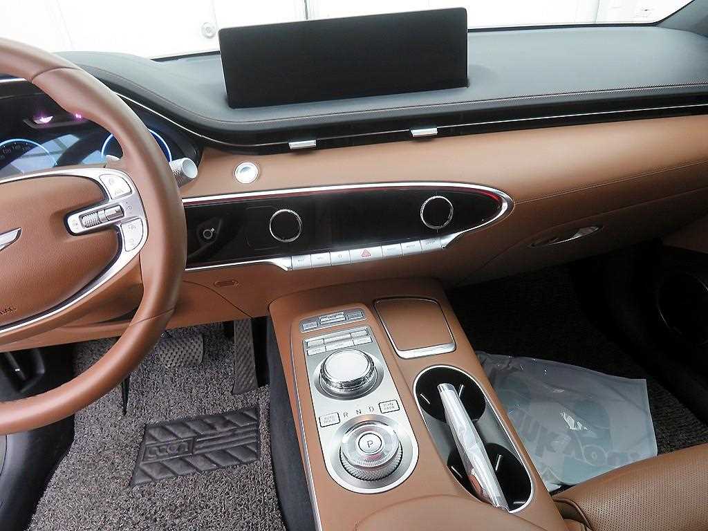 Genesis GV70 - Vista 11