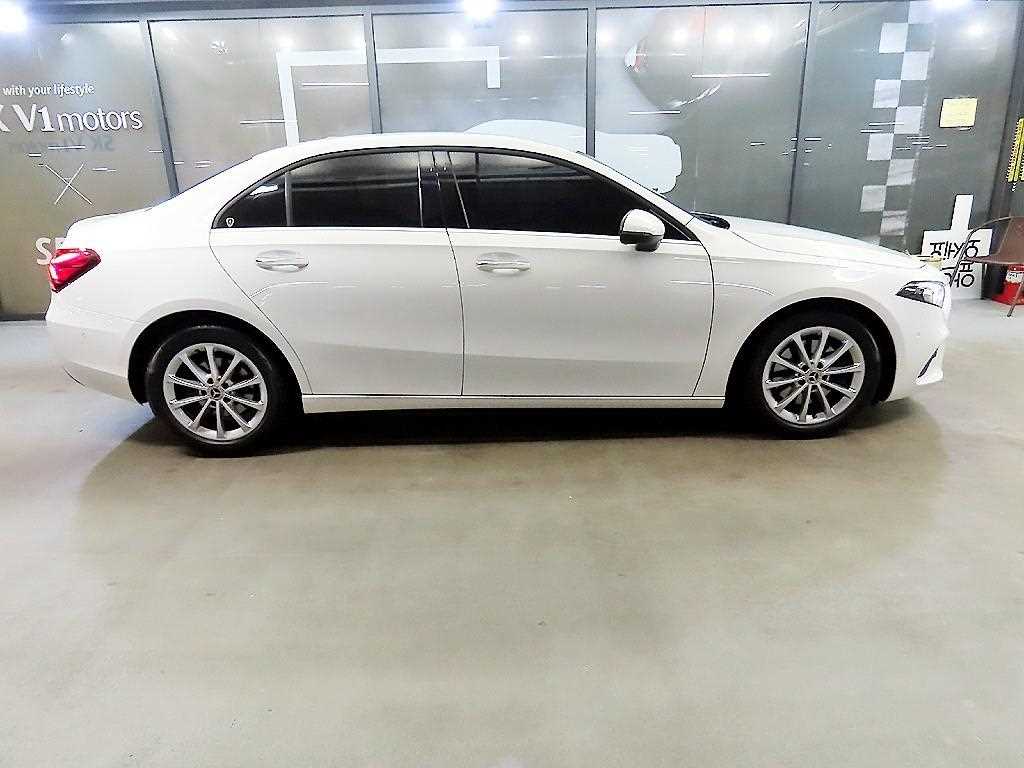 Mercedes Benz A Class - Vista 3