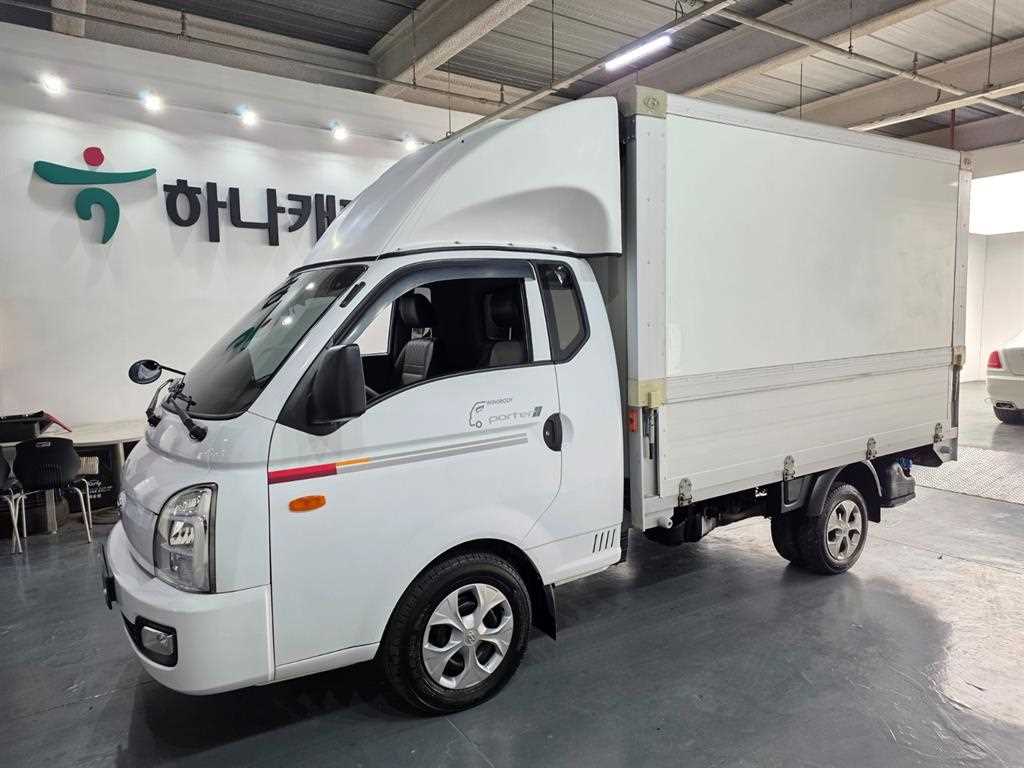Small Truck Top_Wingbody 2022 Blanco - Importación desde Corea - HF Imports Iquique - Foto 1