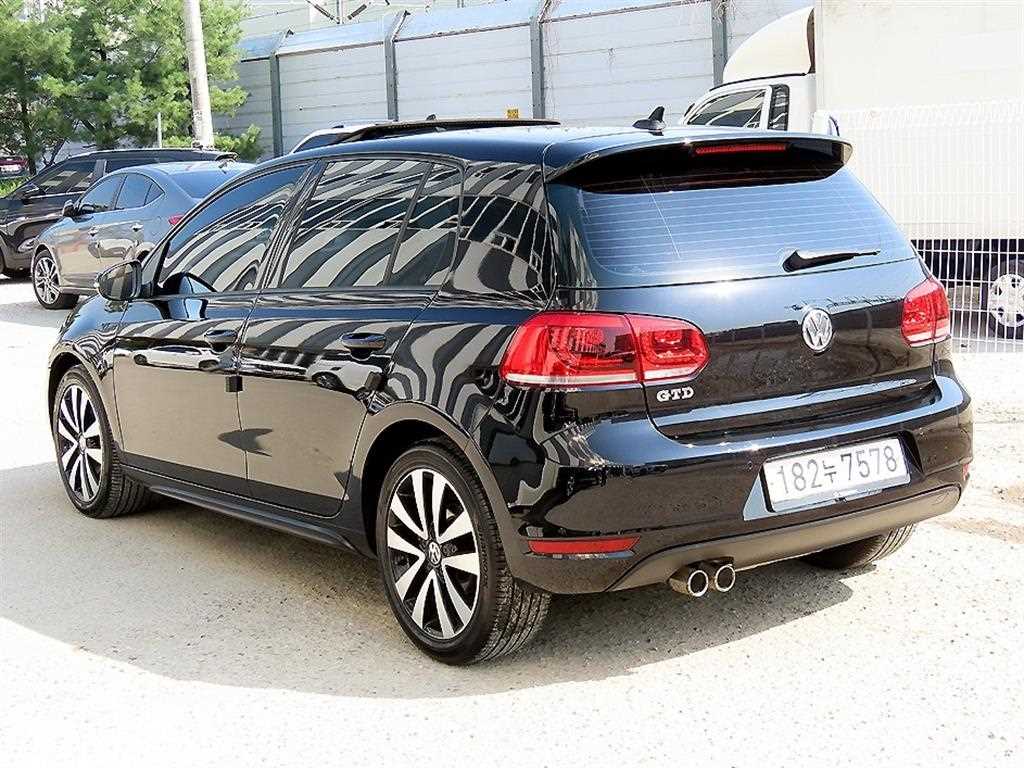 Volkswagen Golf - Vista 3