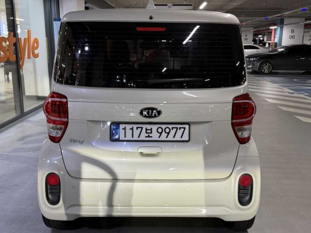 KIA Ray - Vista 5