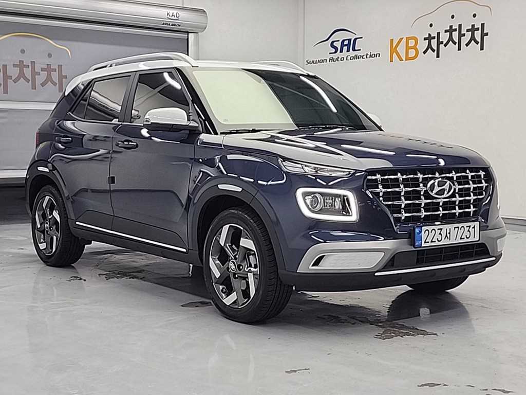 HYUNDAI Venue - Vista 4