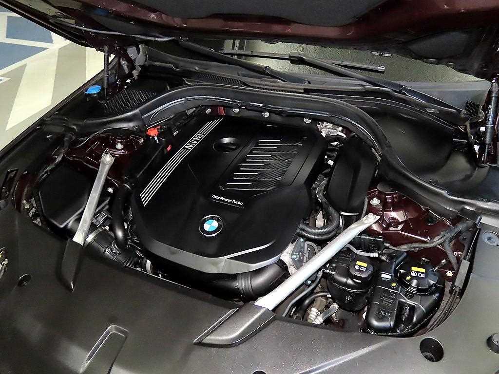 BMW Gran Turismo 2020 Rojo - Importación desde Corea - HF Imports Iquique - Foto 19