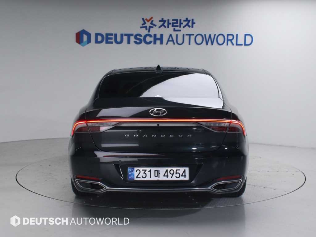 HYUNDAI Grandeur - Vista 4