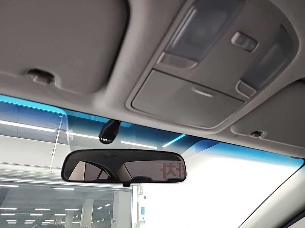 HYUNDAI Avante 2018 Blanco - Importación desde Corea - HF Imports Iquique - Foto 15