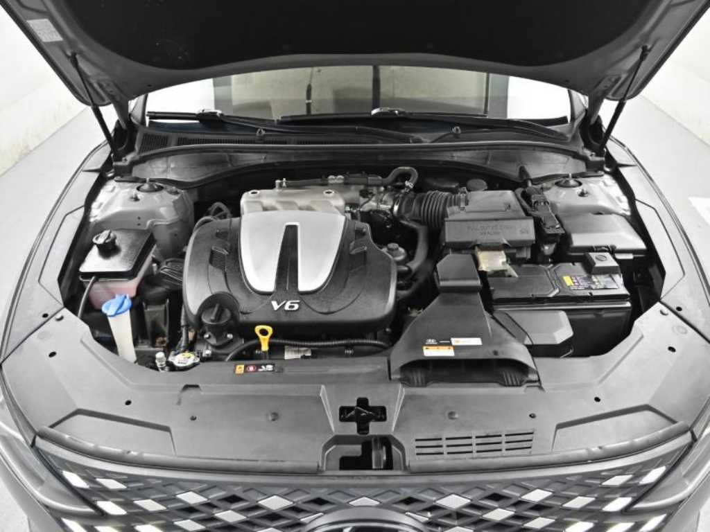 HYUNDAI Grandeur - Vista 6