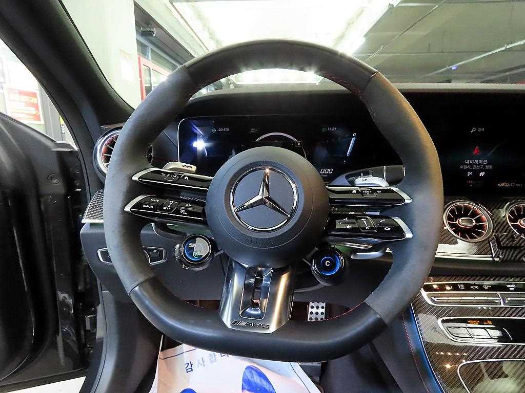 Mercedes Benz CLS Class - Vista 8