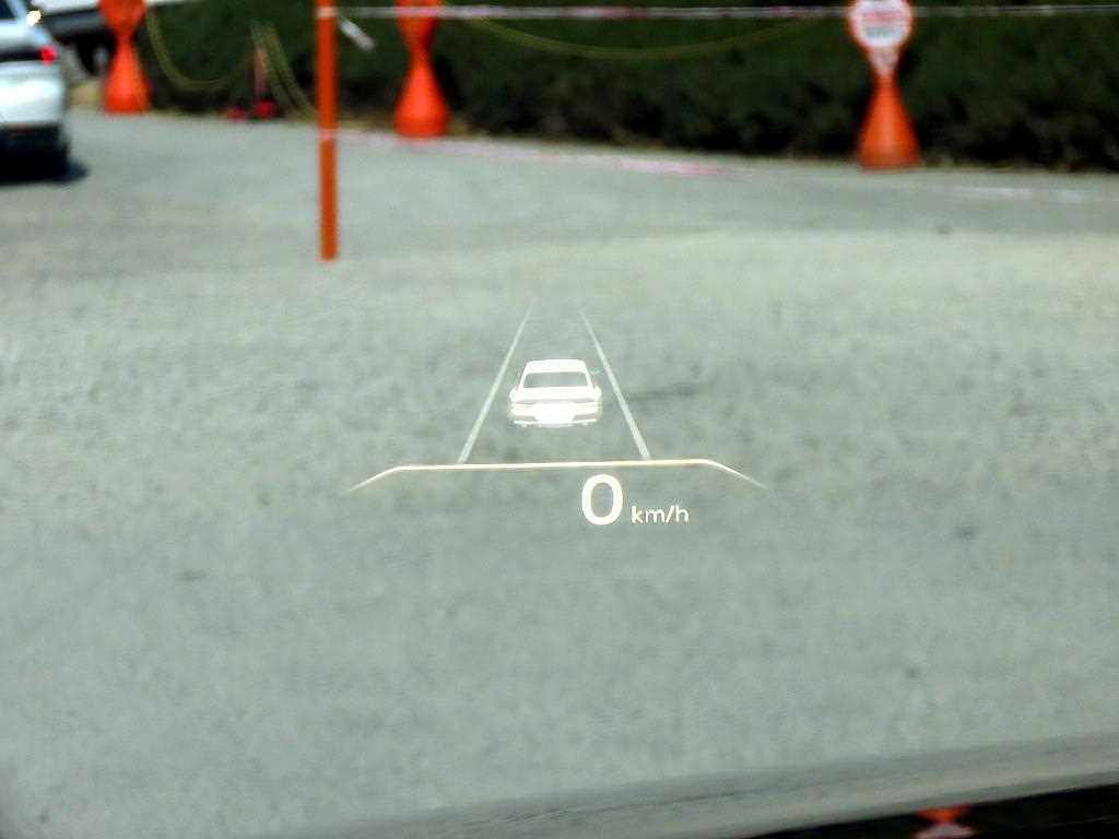 Genesis G80 - Vista 10