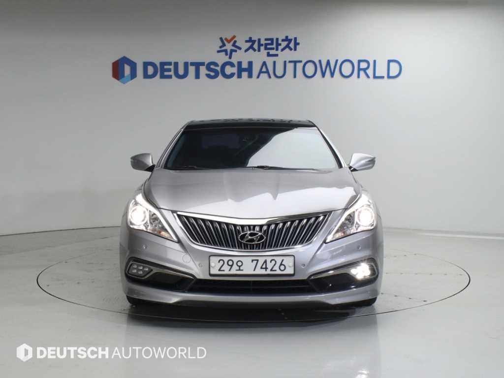 HYUNDAI Grandeur - Vista 3