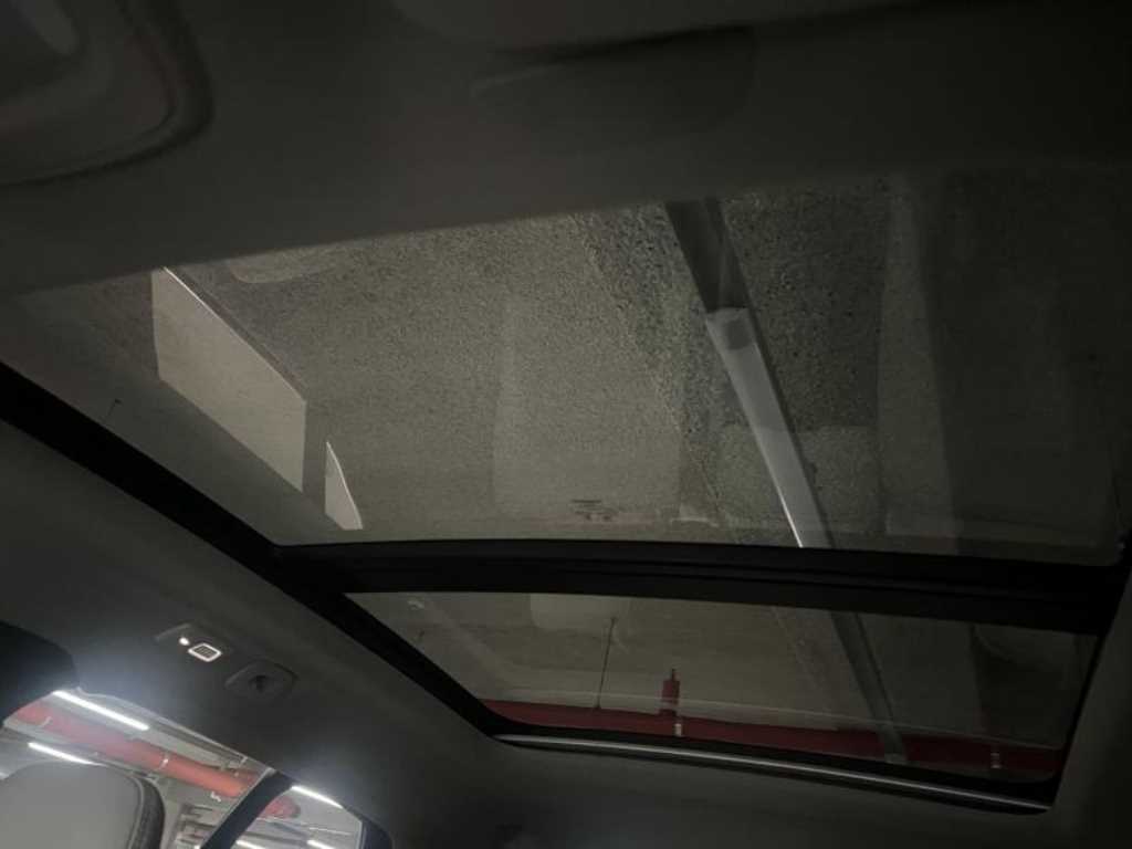 Volvo XC40 2025 Blanco - Importación desde Corea - HF Imports Iquique - Foto 17