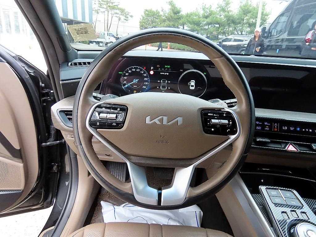 KIA K8 - Vista 8