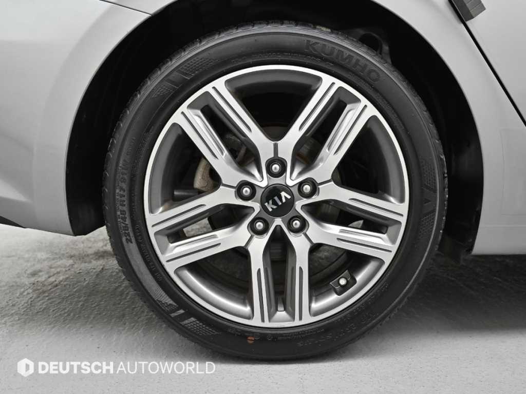 KIA K3 - Vista 5