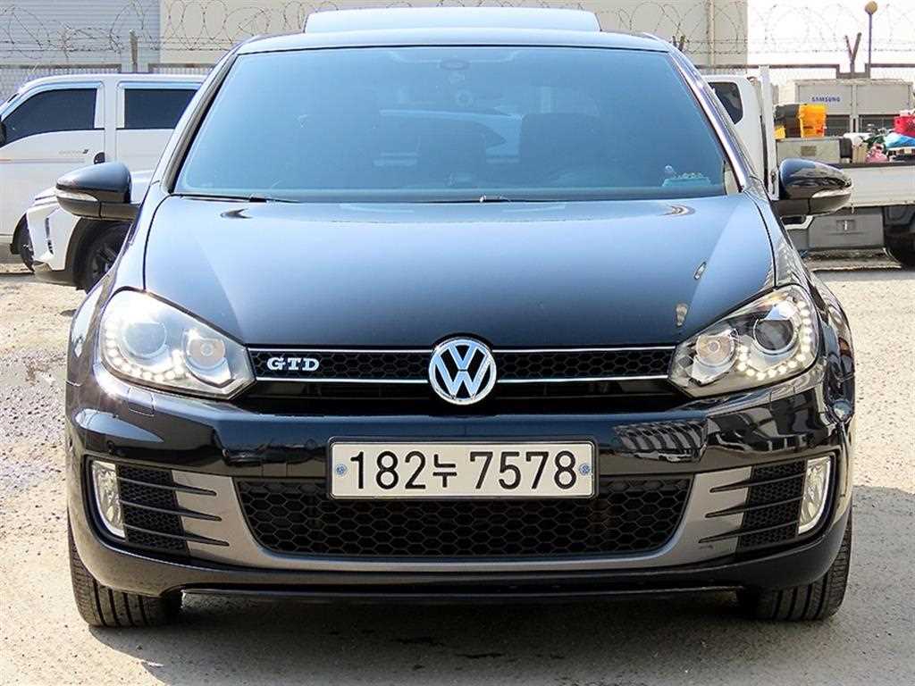 Volkswagen Golf 2013 Negro - Importación desde Corea - HF Imports Iquique - Foto 1