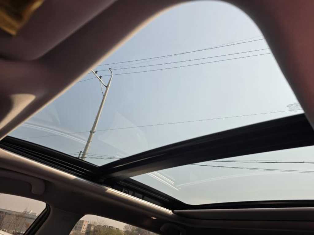 SAMSUNG QM6 - Vista 6