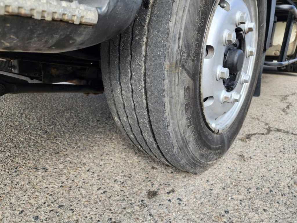 medium and large cargo Cargo - Vista 9