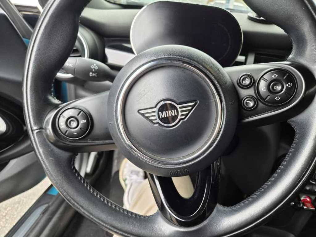 Mini Cooper Convertible - Vista 5