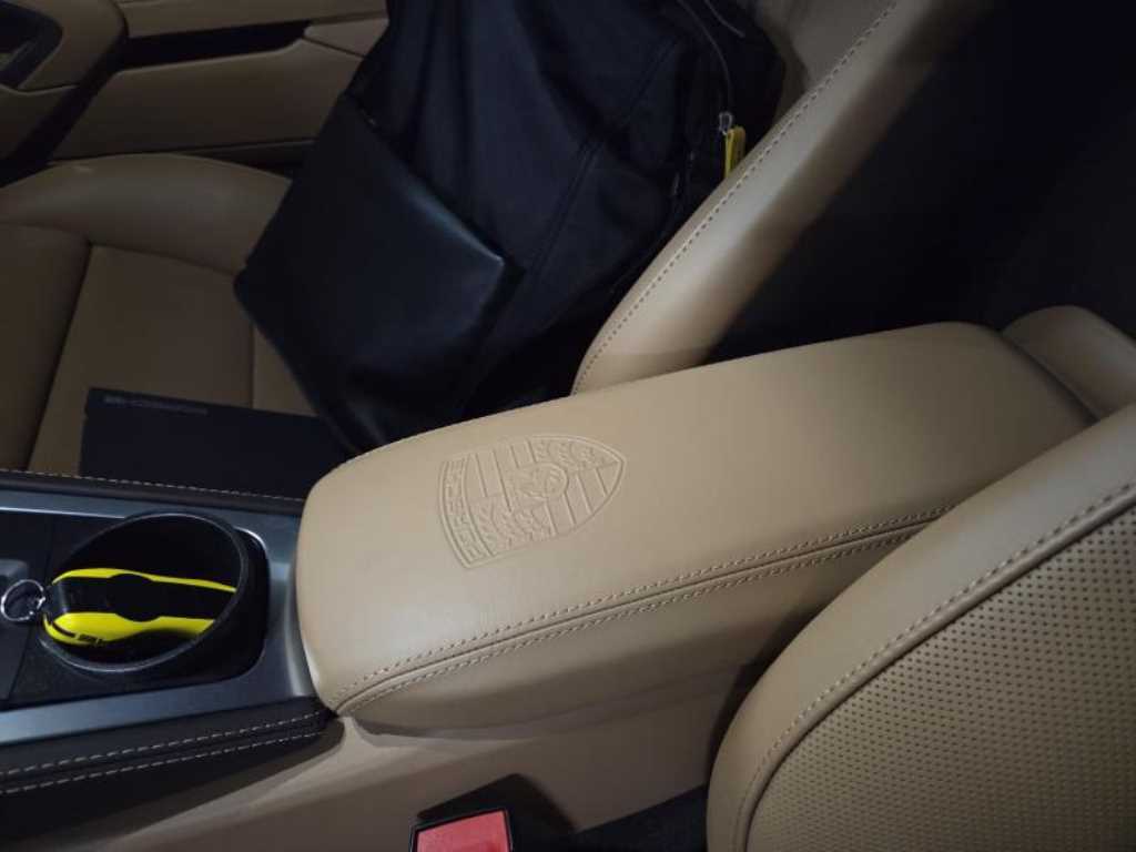 Porsche 718 - Vista 11