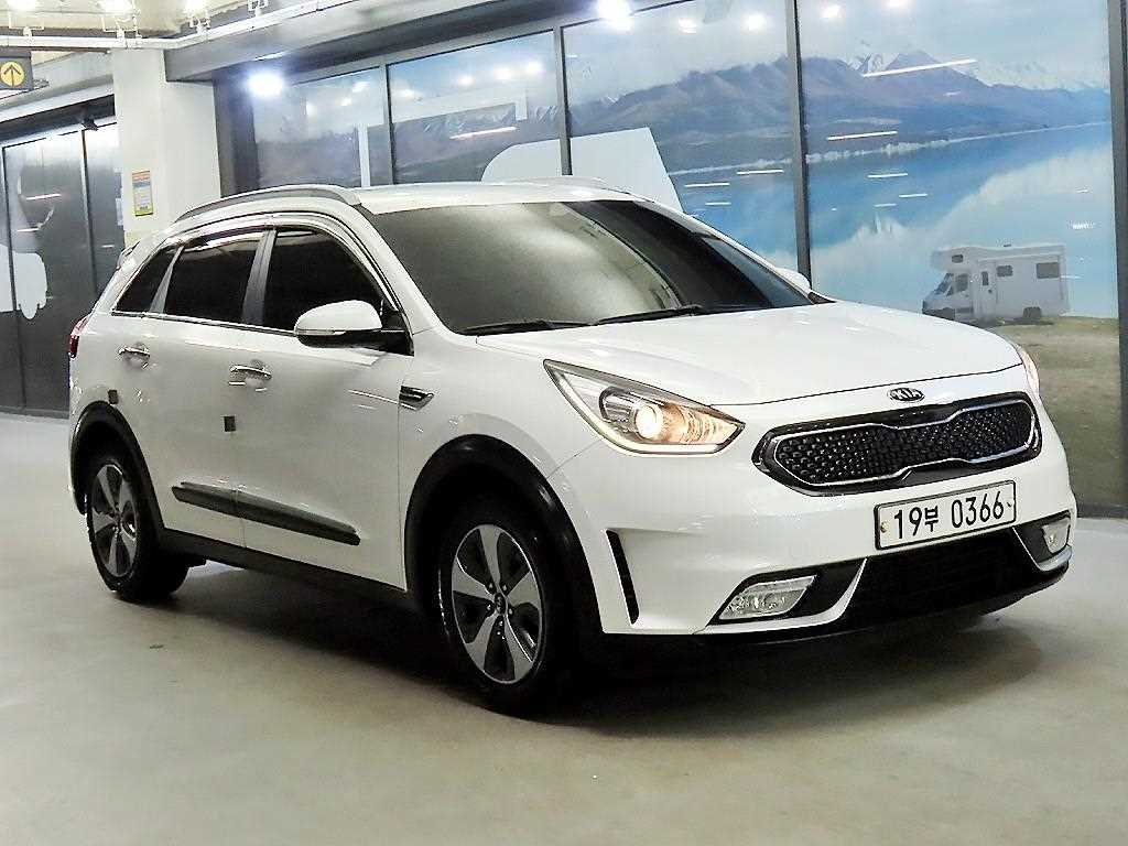 KIA Niro 2017 Blanco - Importación desde Corea - HF Imports Iquique - Foto 1