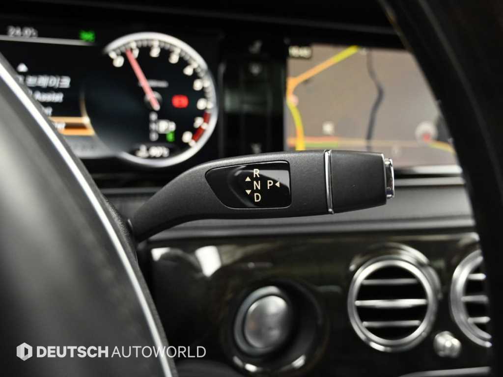 Mercedes Benz S Class - Vista 9