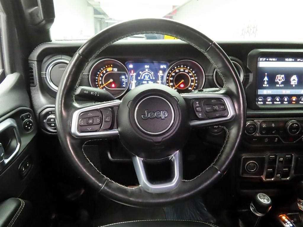 Jeep Wrangler - Vista 8