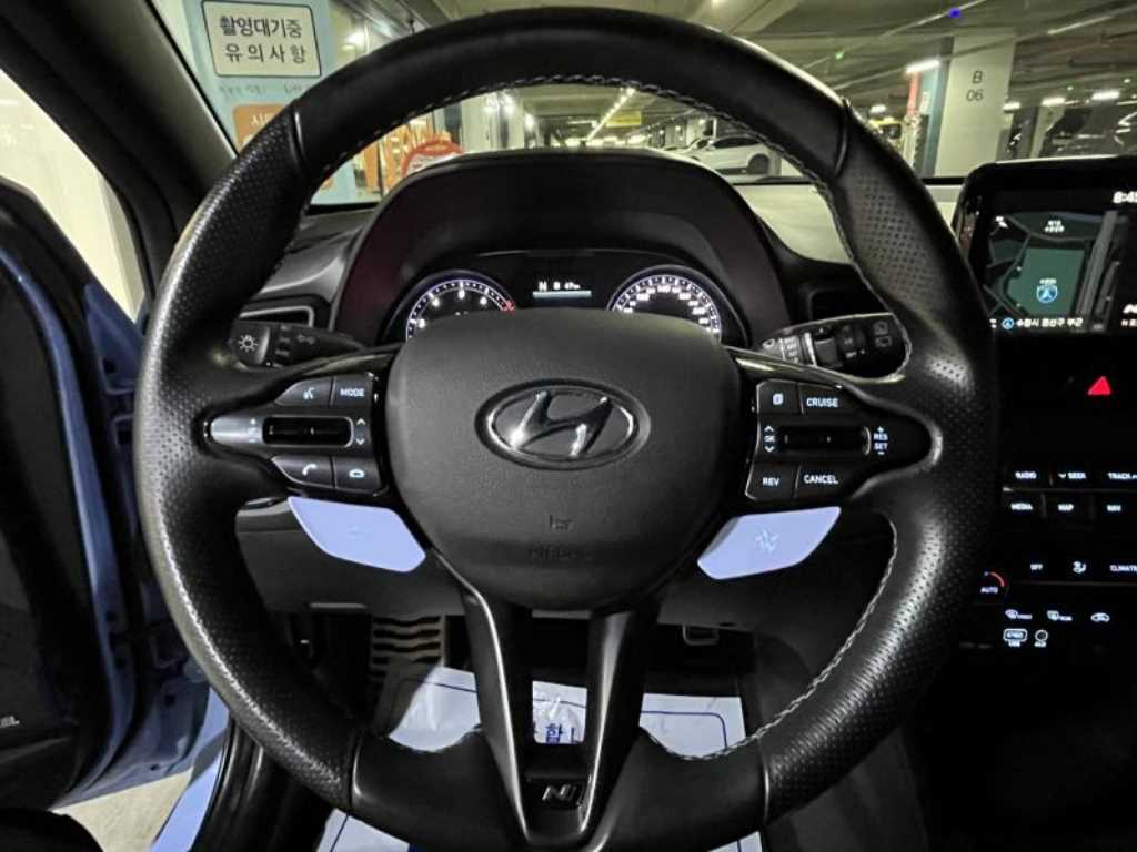 HYUNDAI Veloster - Vista 9